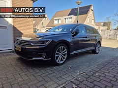 Volkswagen Passat Variant - 1.4 TSI GTE Highline navi camera org NL