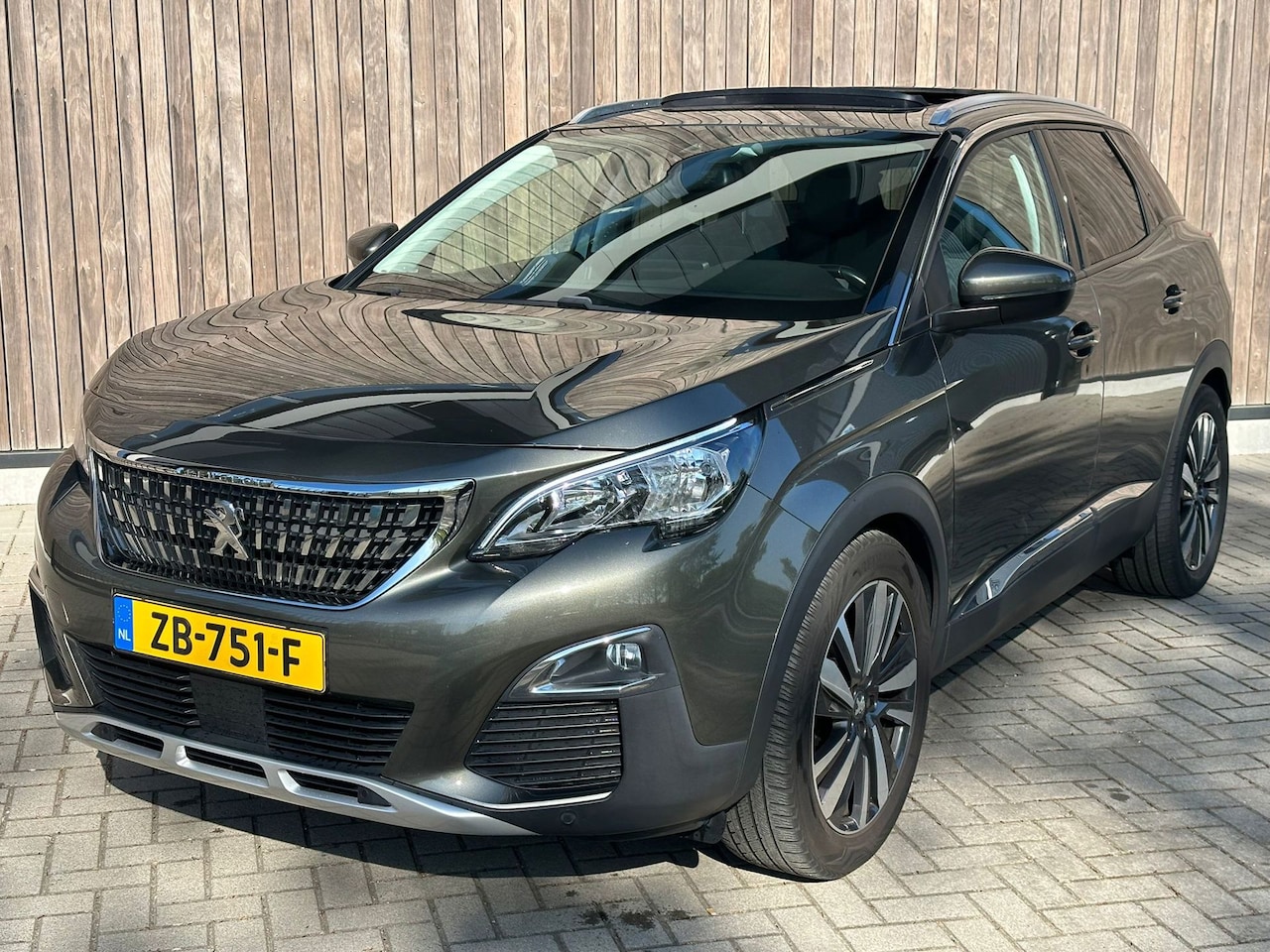 Peugeot 3008 - 1.5 BlueHDi | PANO | LED | NAVI | - AutoWereld.nl