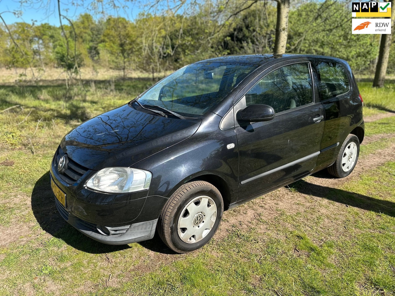 Volkswagen Fox - 1.4 Trendline apk t/m 17-10-2026 - AutoWereld.nl