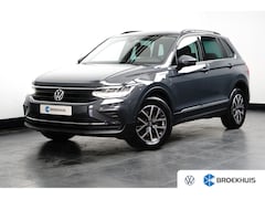 Volkswagen Tiguan - 1.4 TSI 245 pk eHybrid Business+ 6-DSG | Wegklapbare trekhaak | Achteruitrijcamera | Stoel