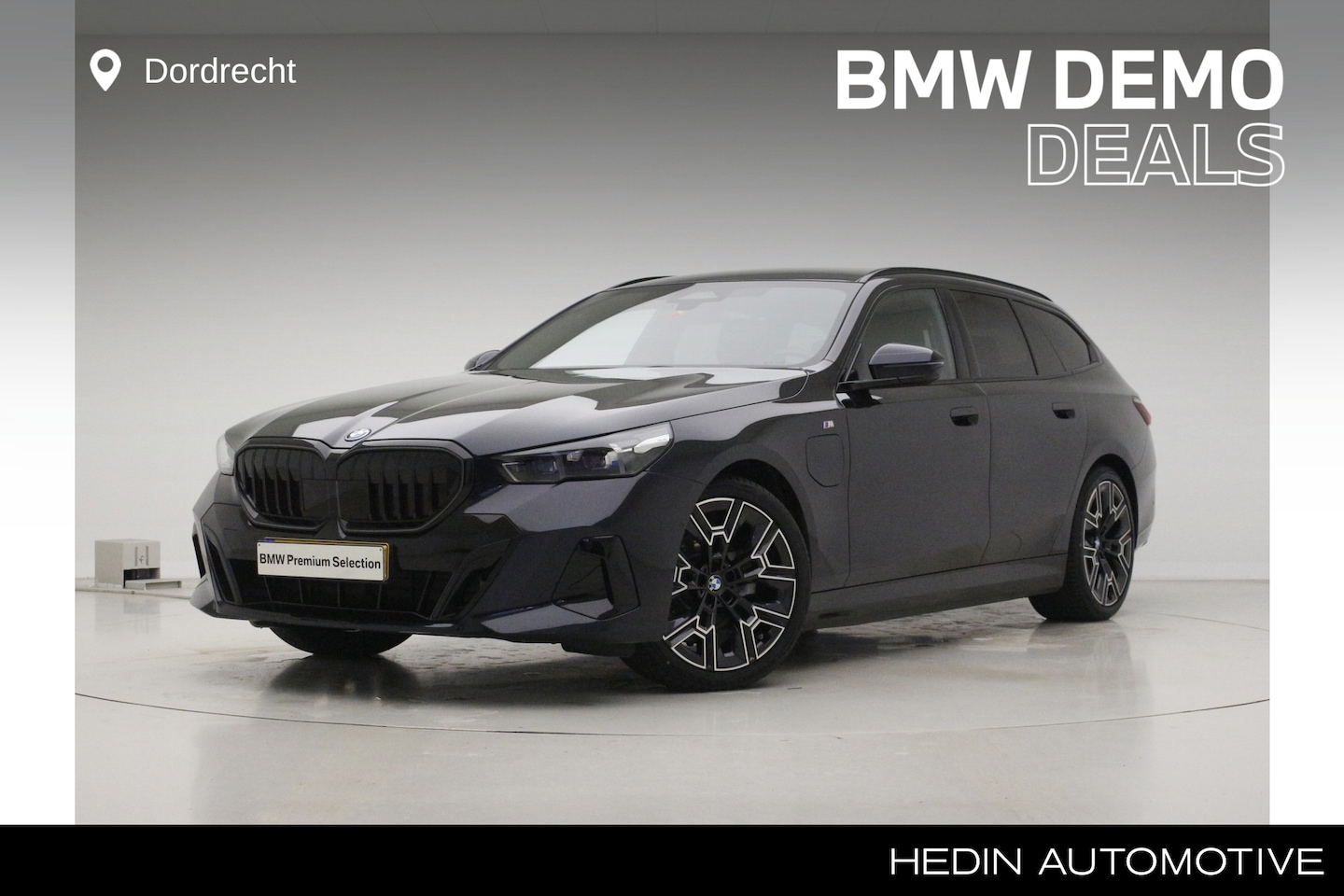 BMW 5-serie Touring - 530e M-Sport | 20" | Trekhaak | Driving Assistant Plus | Travel Pack | Camera | Nu 69.895, - AutoWereld.nl