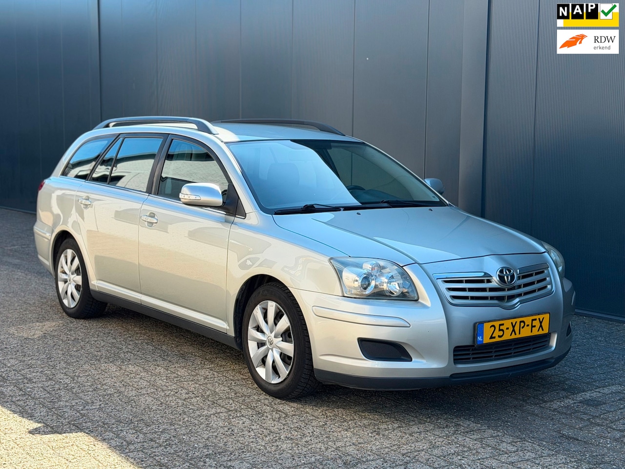 Toyota Avensis Wagon - 1.8 VVTi Terra Airco|Trekhaak|NW Koppeling|Nette staat! - AutoWereld.nl