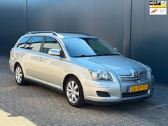Toyota Avensis Wagon - 1.8 VVTi Terra Airco|Trekhaak|NW Koppeling|Nette staat