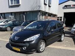 Peugeot 207 - 1.4-16V XS Inruil koopje, Apk is verlopen en druklager van de koppeling is hoorbaar. Verde