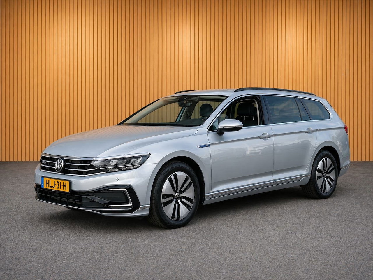 Volkswagen Passat Variant - 1.4 TSI PHEV GTE Business 1.4 TSI PHEV GTE Business - AutoWereld.nl