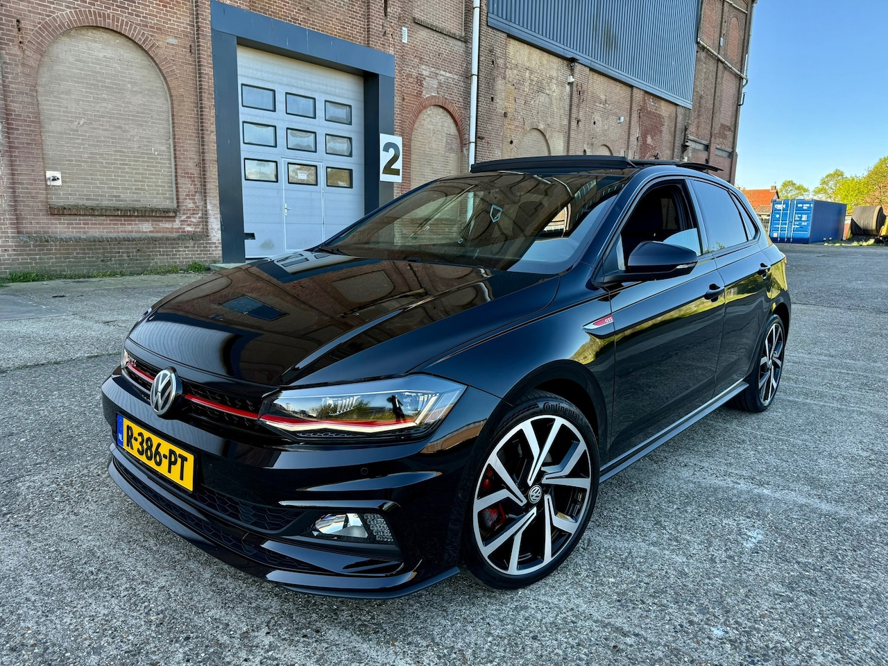 Volkswagen Polo - 2.0 TSI GTI PANO/VIRTUAL/CLIMA/APK 4-2027 - AutoWereld.nl