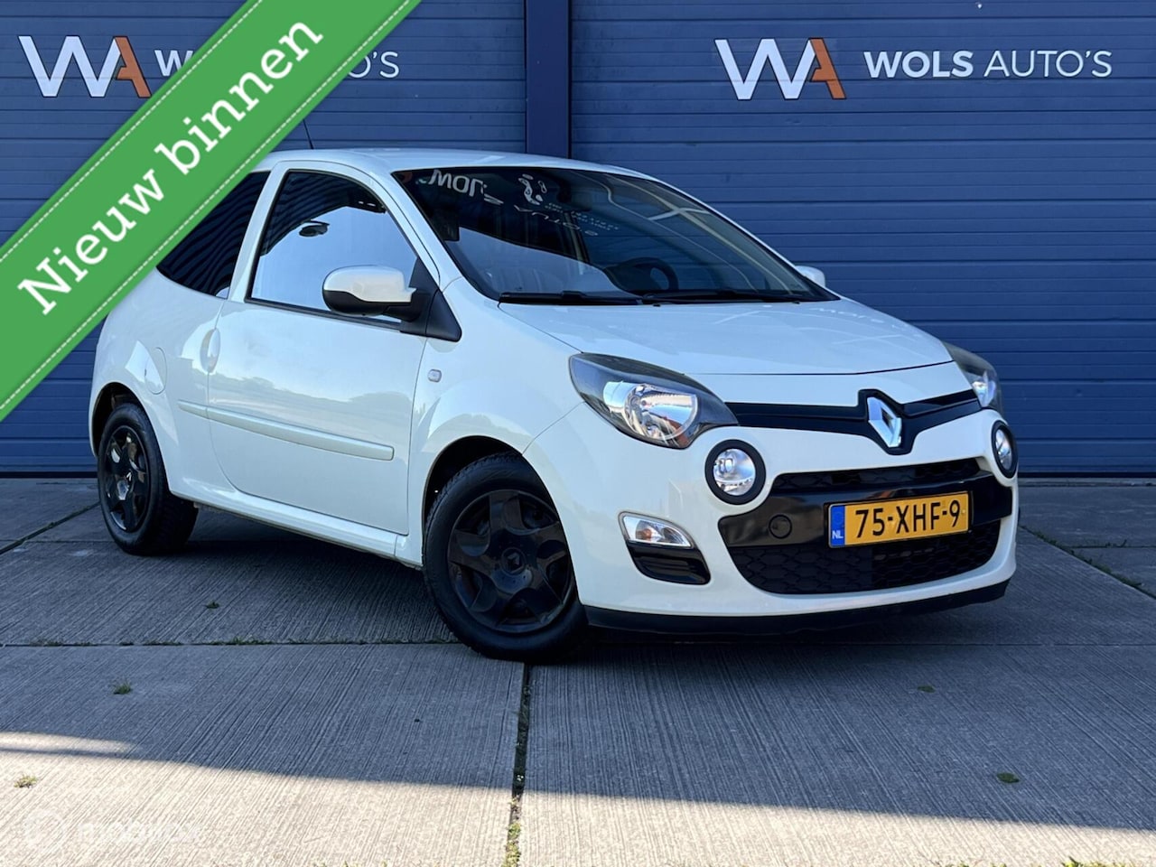 Renault Twingo - 1.2 16V Collection / APK 04-2027 / AIRCO / BLUETOOTH! - AutoWereld.nl