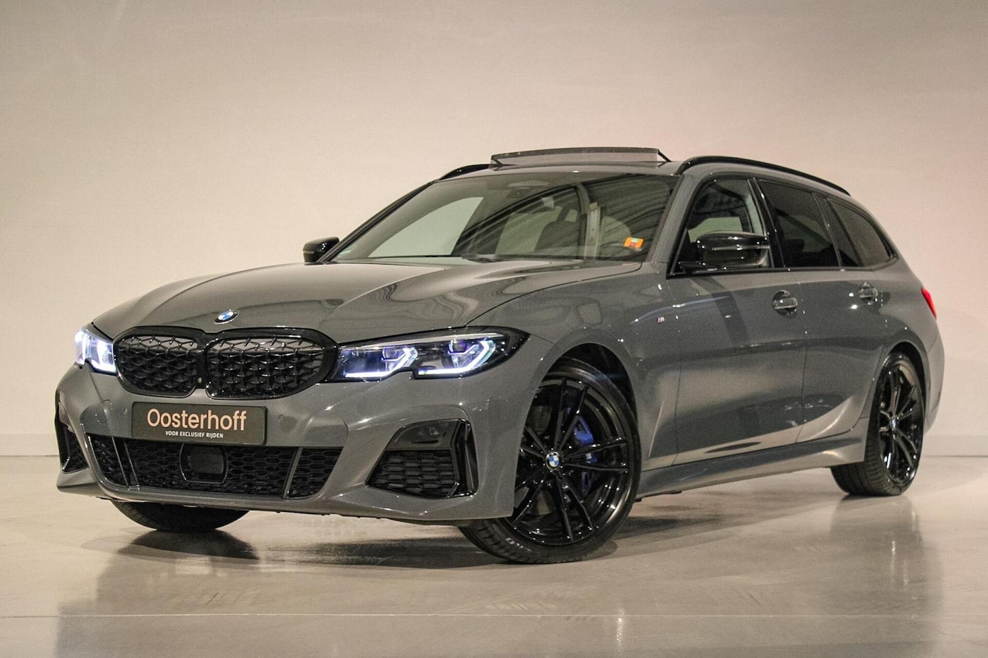 BMW 3-serie Touring - M340i xDrive High Executive INDIVIDUAL - AutoWereld.nl