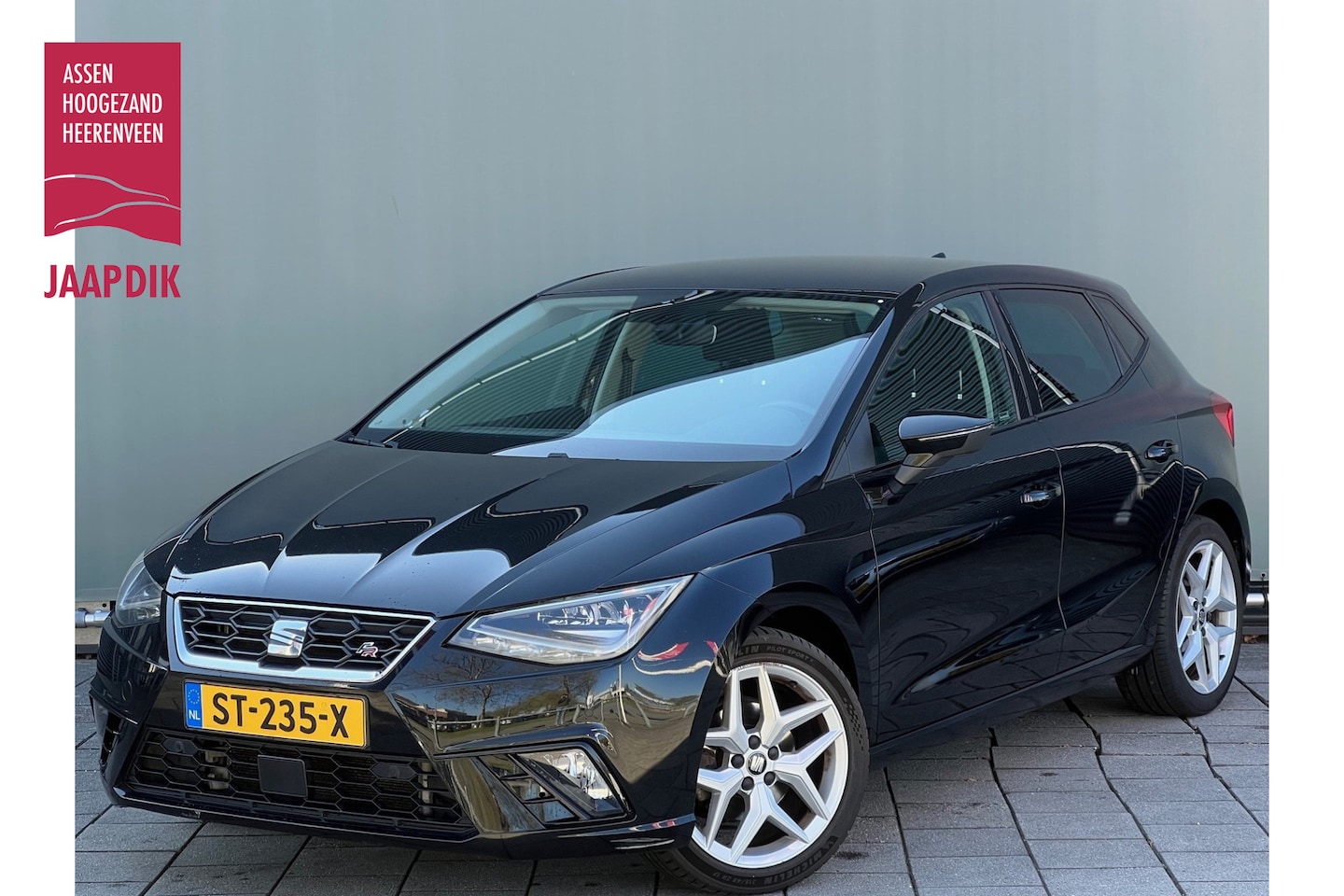 SEAT Ibiza - BWJ 2015 | 1.5T 150PK EVO FR Bus Intense | CAMERA A | CLIMA | NAVI | FULL LED | CARPLAY | - AutoWereld.nl