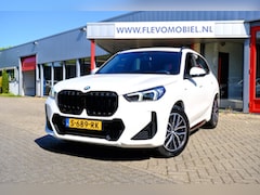 BMW X1 - SDrive18i M Sport Aut. Leder|CarPlay|1e Eig|Sportstoelen|LMV|Cam