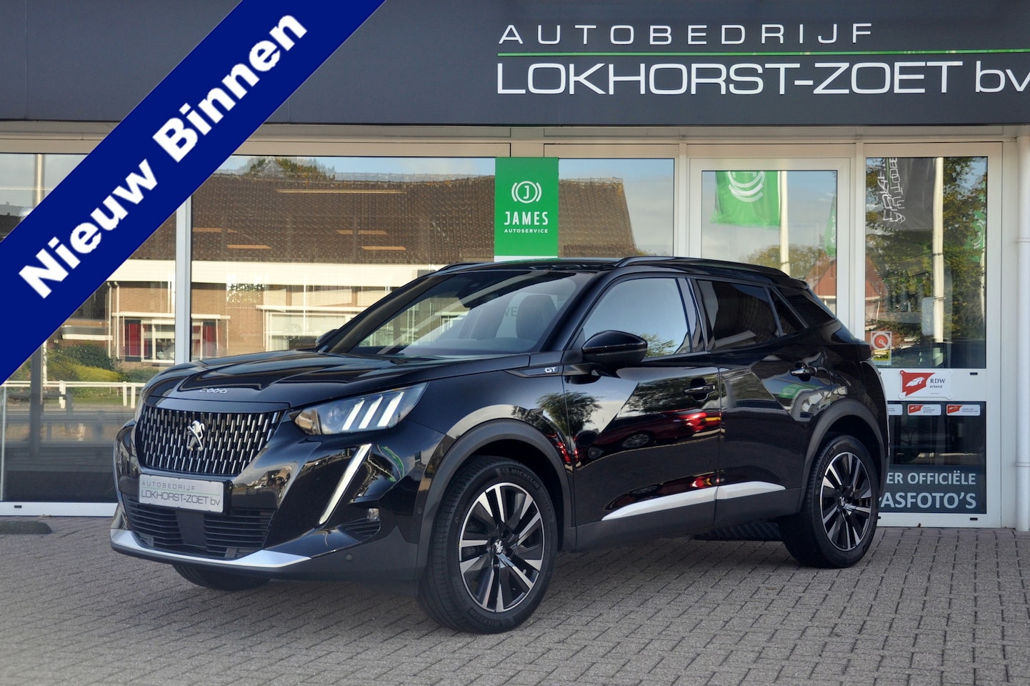 Peugeot 2008 - 1.2 PureTech 130 PK GT Pack Automaat | Navigatie | Camera - AutoWereld.nl