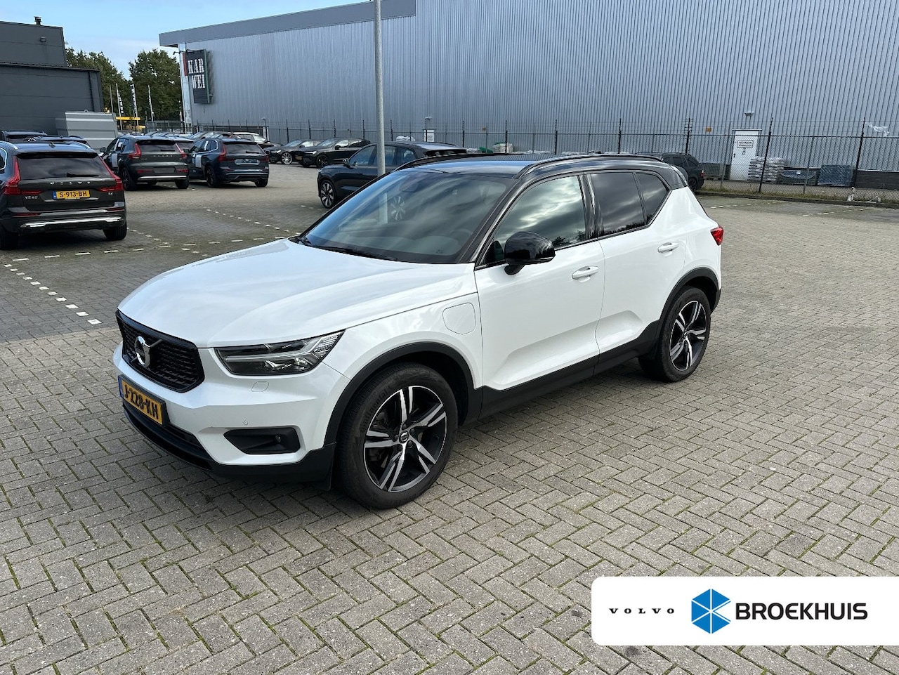 Volvo XC40 - 1.5 T5 Recharge R-Design 1.5 T5 Recharge R-Design - AutoWereld.nl