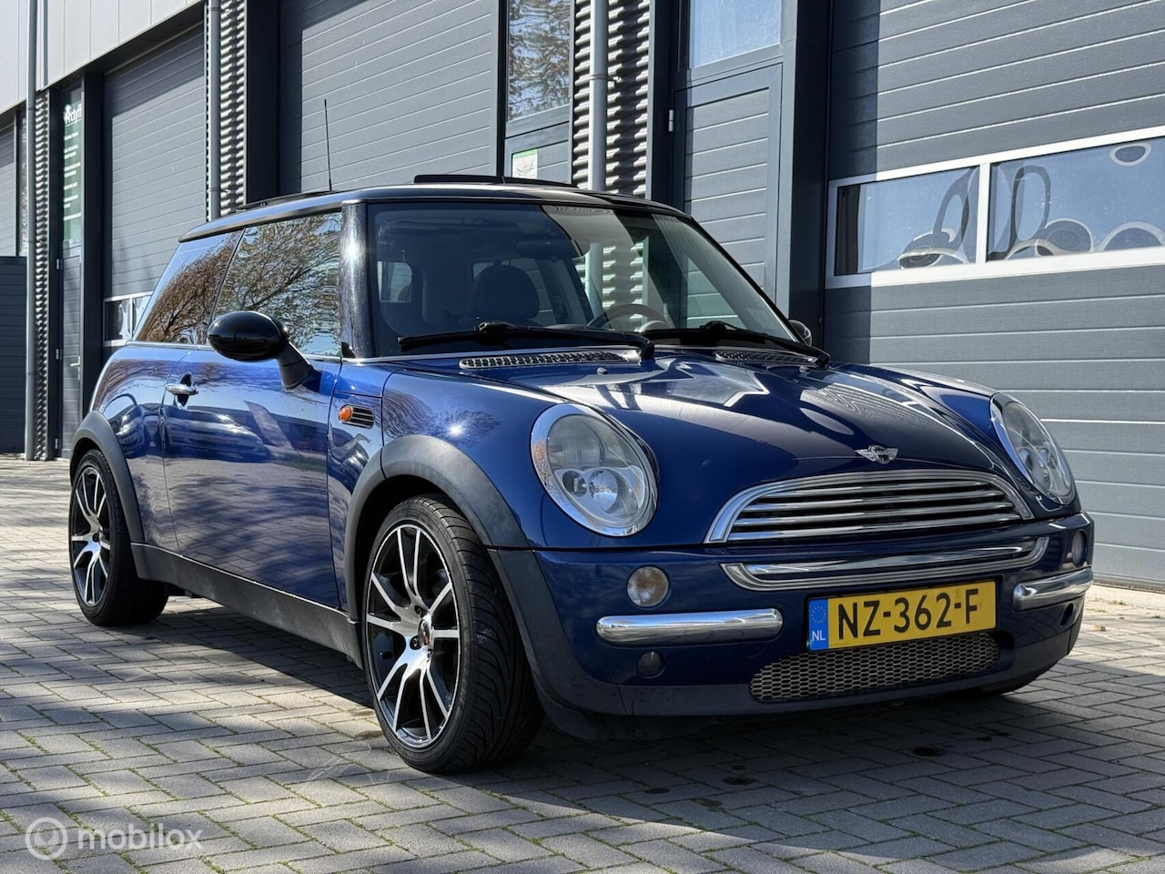 MINI Cooper - Mini 1.6 | AIRCO | PANORAMADAK | CRUISE | 17"LMV - AutoWereld.nl