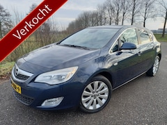 Opel Astra - 1.4 Turbo Cosmo