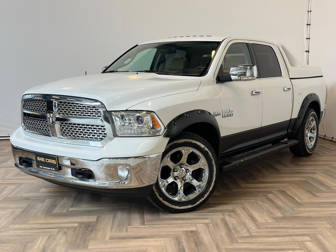 Dodge Ram 1500 - 5.7 V8 Quad Cab 6'4|LARAMIE|6-PERS|NAP|1e EIGENAAR| - AutoWereld.nl