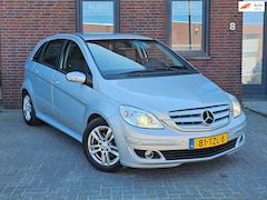 Mercedes-Benz B-klasse - 200 Turbo / Automaat / Navi / Trekhaak