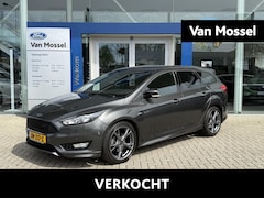 Ford Focus Wagon - 1.0 ST-Line | 140 PK | Stoel/stuur voorruitverwarming | Camera | PDC V+A | 18 inch LMV | D