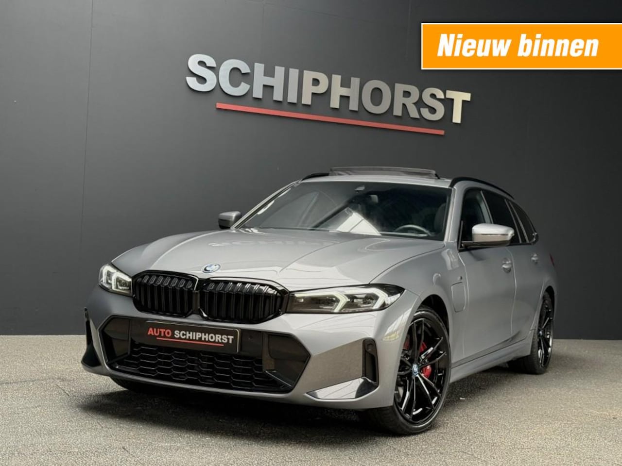 BMW 3-serie Touring - Touring 320e M-Sport-Pro Harman Kardon Panorama  Leer Laser Led - AutoWereld.nl