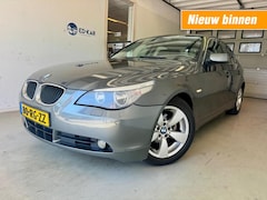 BMW 5-serie - 525i Executive CLIMA LEER NAVI BOM VOL NETTE AUTO NAP