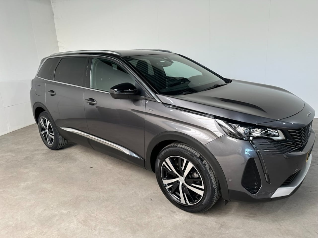 Peugeot 5008 - GT, 130PK, Automaat,7pers,camera,pdc,elec.a.klep.stoelverw.dode hoek,adpatieve cruise cont - AutoWereld.nl