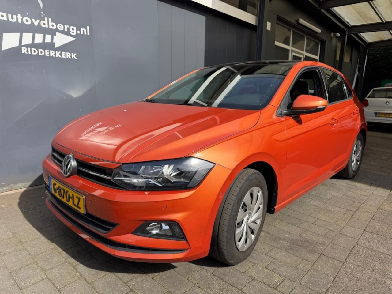 Volkswagen Polo - 1.0 TSI Comfortline Business Pano Cruise Carplay - AutoWereld.nl