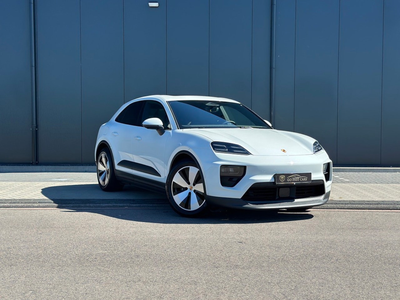 Porsche Macan - 4 100 kWh 4 100 kWh - AutoWereld.nl