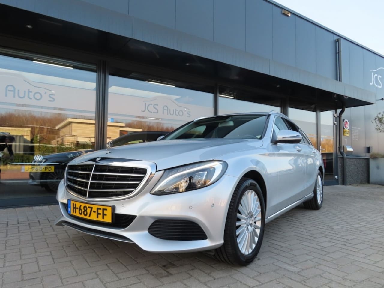 Mercedes-Benz C-klasse - 180 Edition 1 Aut. Ecc Cruise Navi H/Leder Trekhaak 2016 - AutoWereld.nl