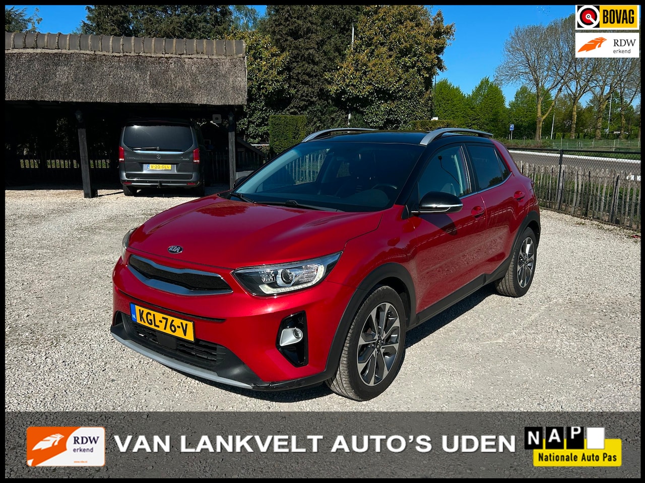 Kia Stonic - 1.0 T-GDi ExecutiveLine stoelverw Trekhaak 120pk - AutoWereld.nl