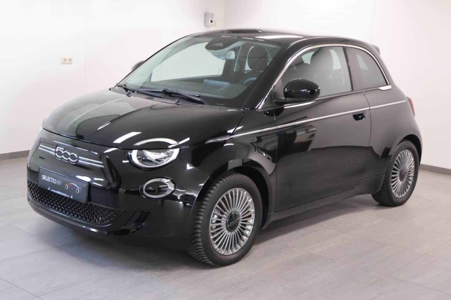 Fiat 500 - Icon 42 kWh | All Season Banden - AutoWereld.nl