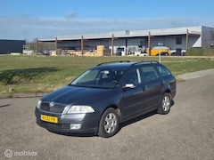 Skoda Octavia Combi - 1.8 TSI Elegance Attractive Business