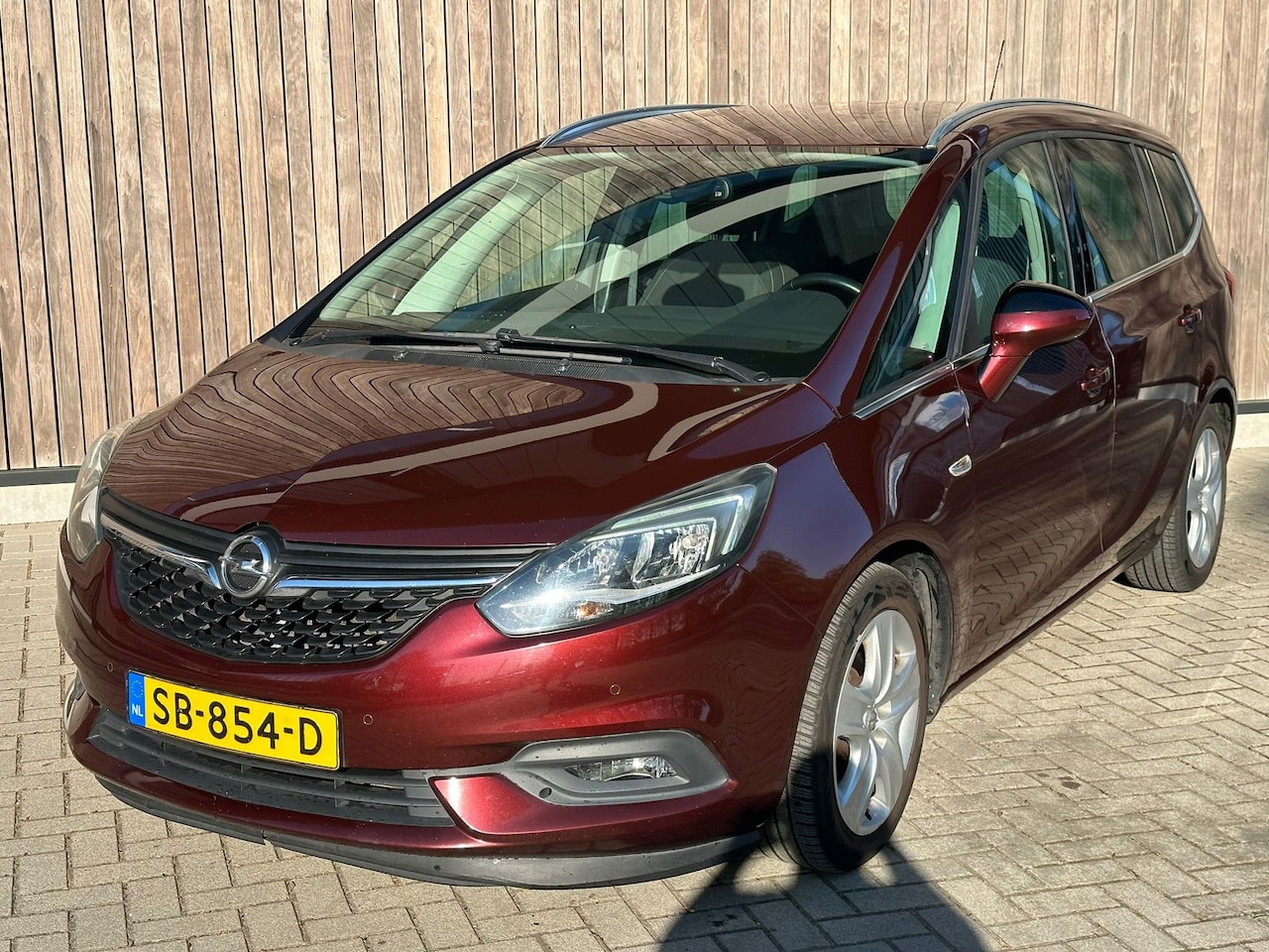 Opel Zafira - 2.0 CDTI Business Executive 7p. 2.0 CDTI Business Executive | 7P | NAVI | - AutoWereld.nl