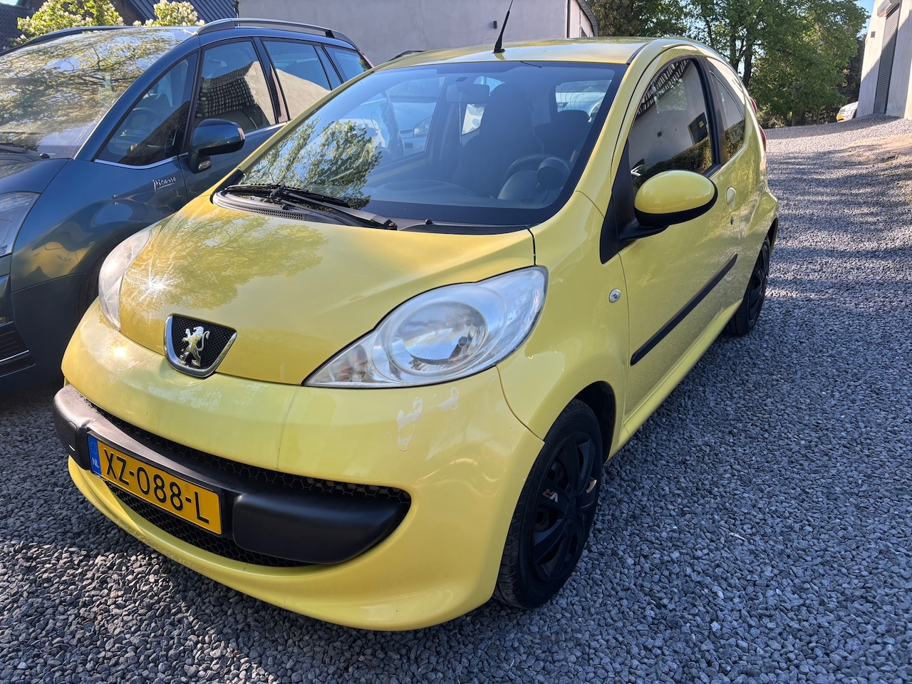 Peugeot 107 - 1.0-12V XR 1 JAAR APK WERKENDE AIRCO - AutoWereld.nl