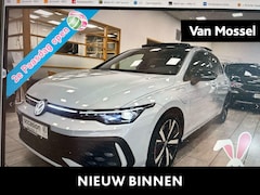 Volkswagen Golf - 1.5 eHybrid GTE 272 PK | SoH 100% | Automaat | Black Style Pakket | 360* Camera (Helicopte