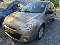 Renault Clio - 1.2 TCe Special Line NIEUWSTAAT