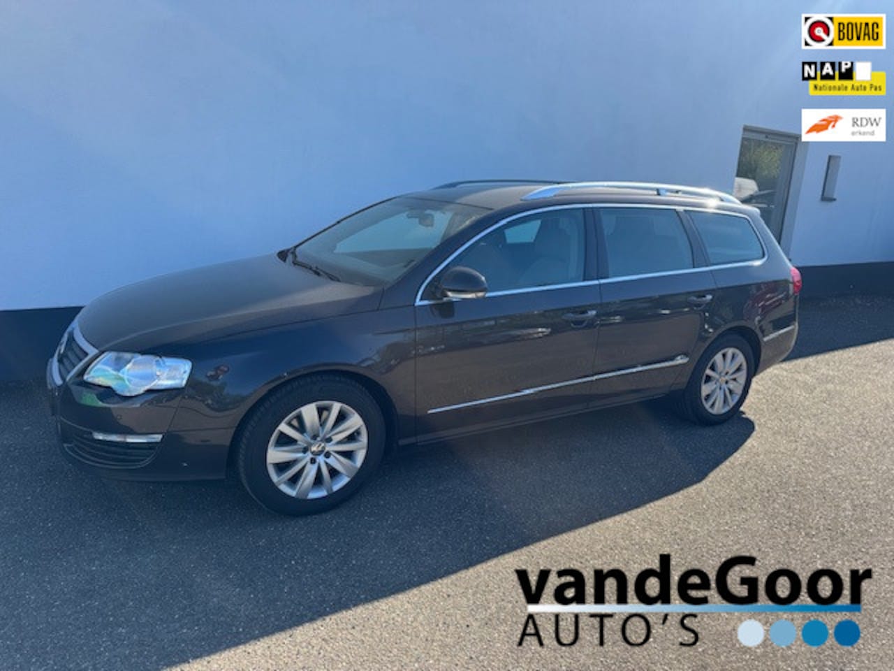 Volkswagen Passat Variant - 2.0 FSI Sportline Business 2.0 FSI Sportline Business,'07, climate, cruise, trekhaak, zeer nette auto ! - AutoWereld.nl