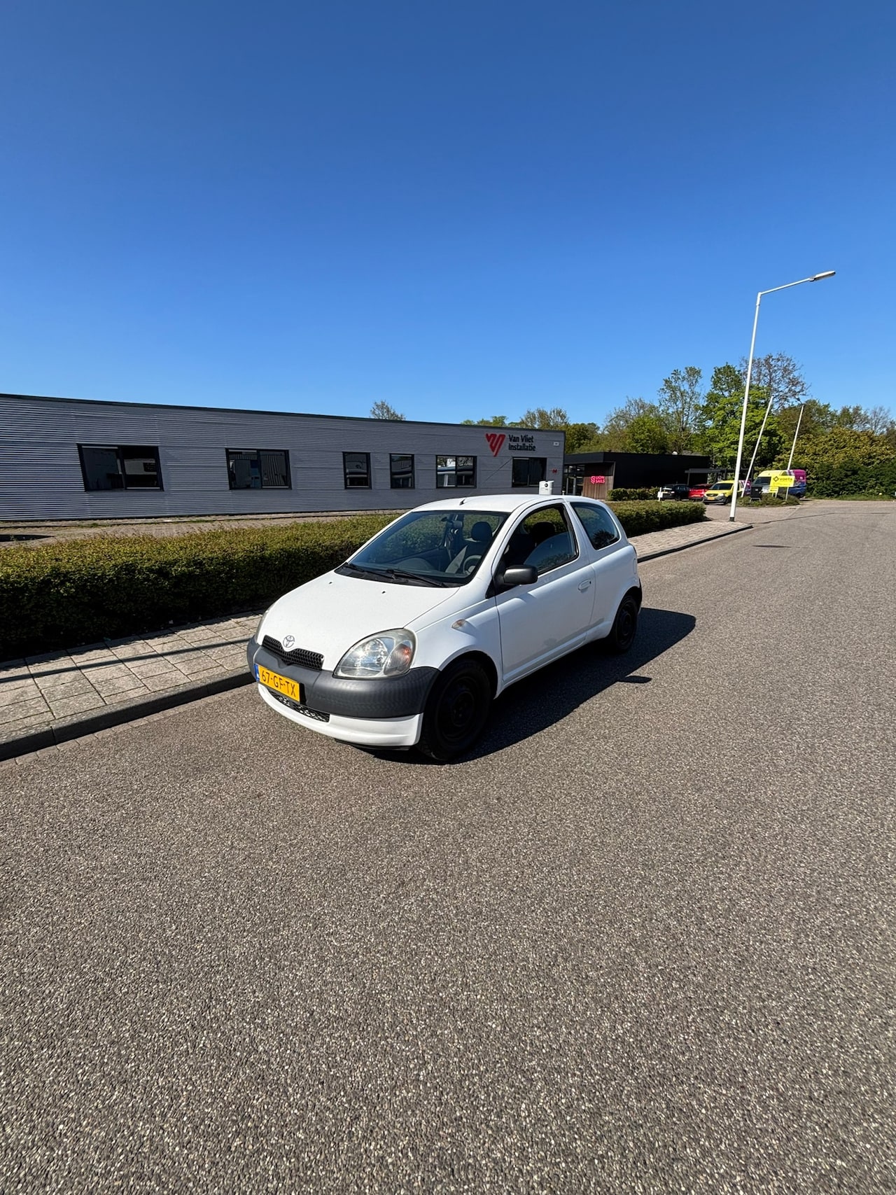 Toyota Yaris - 1.0-16V VVT-i Terra 1.0-16V VVT-i Terra - AutoWereld.nl
