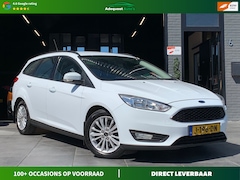 Ford Focus Wagon - 1.5 Titanium Edition|Automaat|Navi|Trekhaak