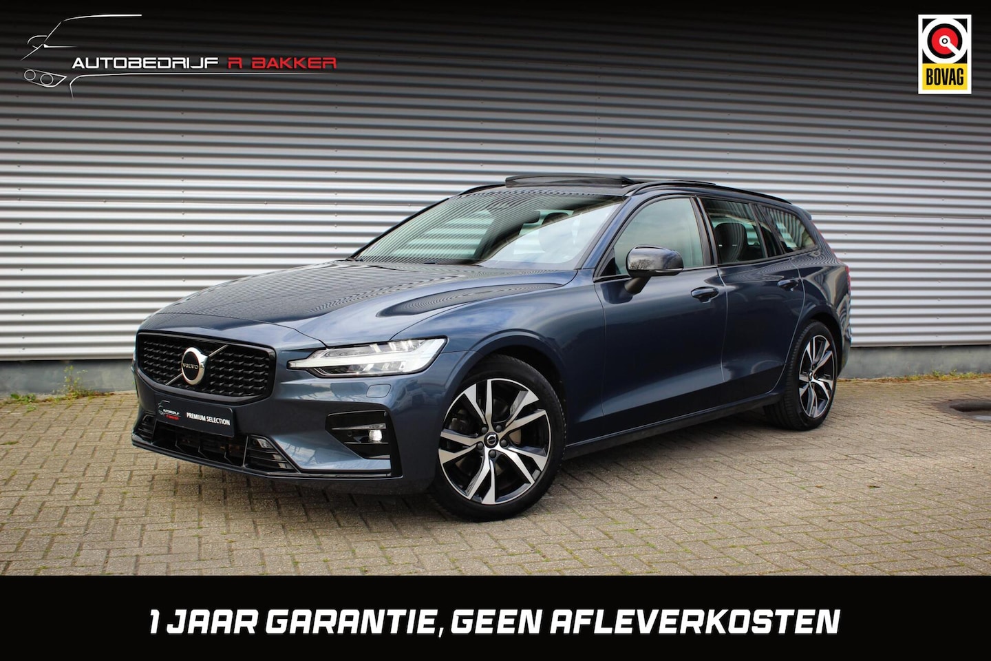 Volvo V60 - 2.0 B3 Ultimate Dark // Panoramadak | Harman Kardon | Leder | HUD | Memory | Stoelverwarmi - AutoWereld.nl