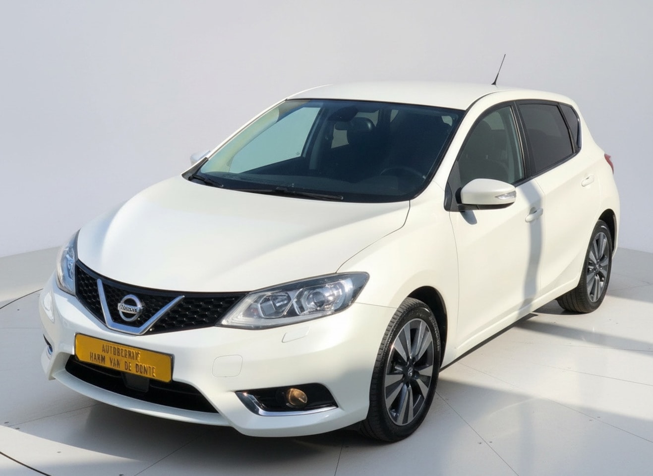 Nissan Pulsar - 1.2 DIG-T Tekna NAVI CLIMA CRUISE XENON KEYLESS ENTRY / GO - AutoWereld.nl