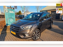 Ford Kuga - 1.5 EcoBoost ST Line l BTW Auto l Trekhaak l Bluetooth l Parkeer sensoren l Clima control