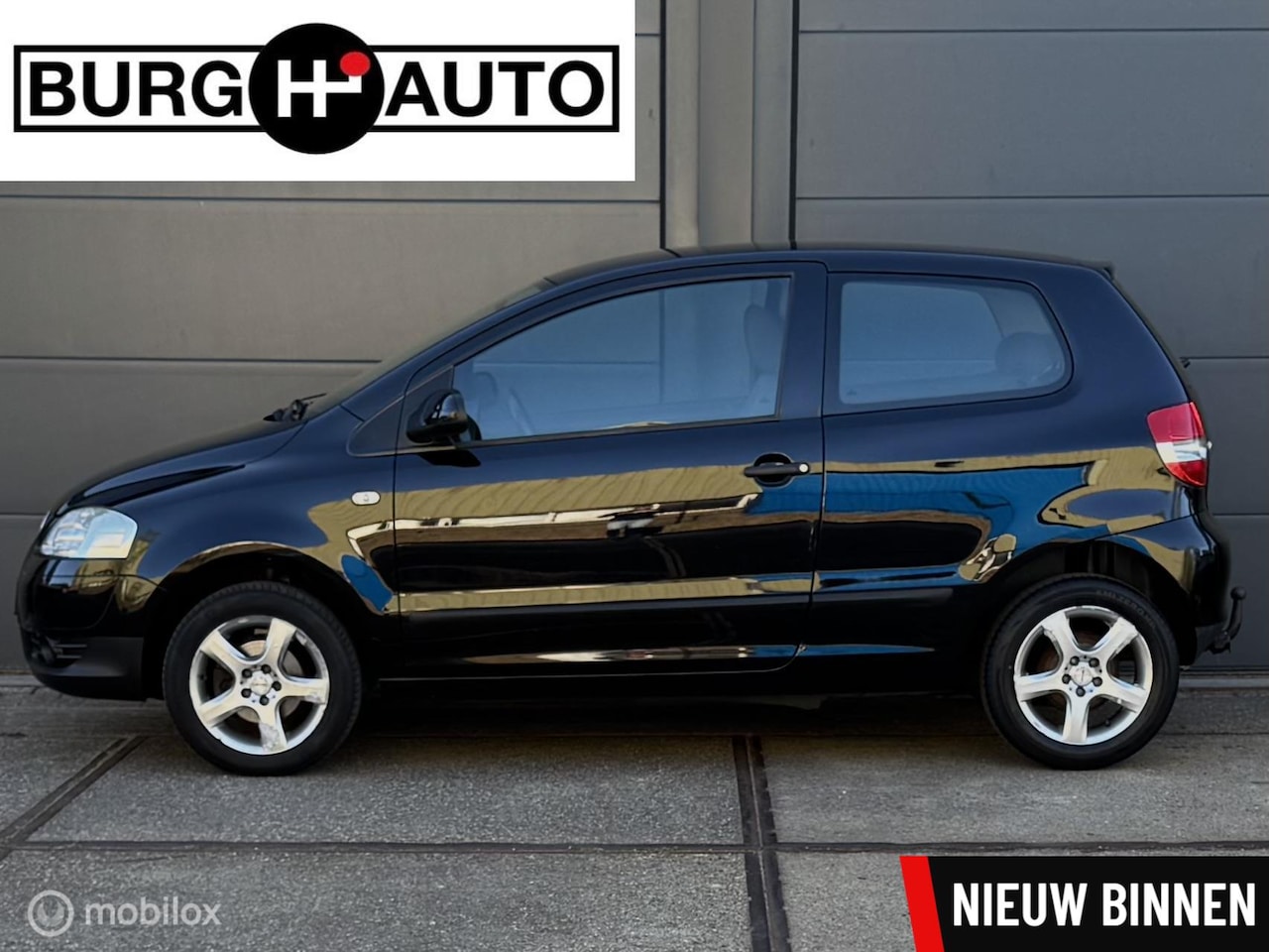 Volkswagen Fox - 1.2 Trendline - 2E EIGENAAR - APK T/M 08-02-2027 - TREKHAAK - LM VELGEN - EL. RAMEN + SPIE - AutoWereld.nl