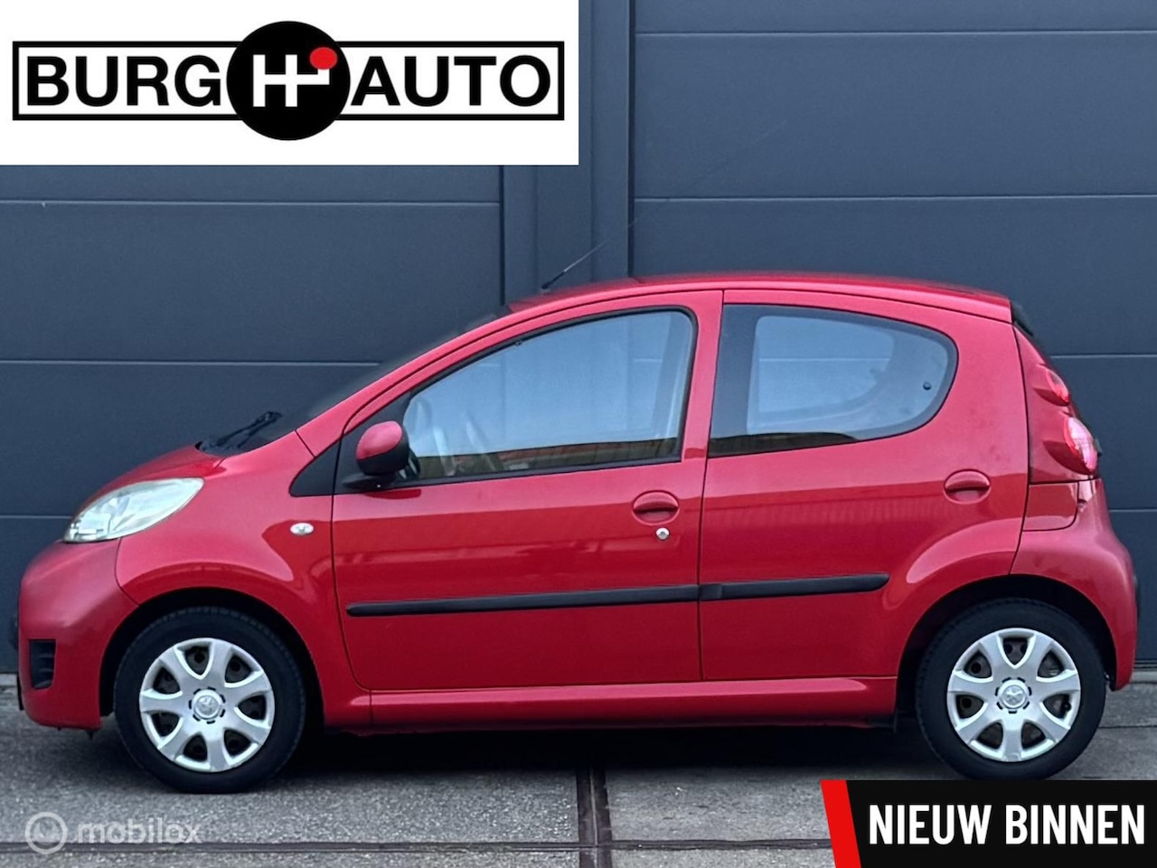 Peugeot 107 - 1.0-12V XS 5 deurs - APK T/M 16-04-2027 - 2E EIGENAAR - NAP - NL AUTO - EL. RAMEN - CPV - - AutoWereld.nl
