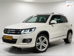 Volkswagen Tiguan - 1.4 TSI R-Line Edition|Pano|Automaat|Trekhaak