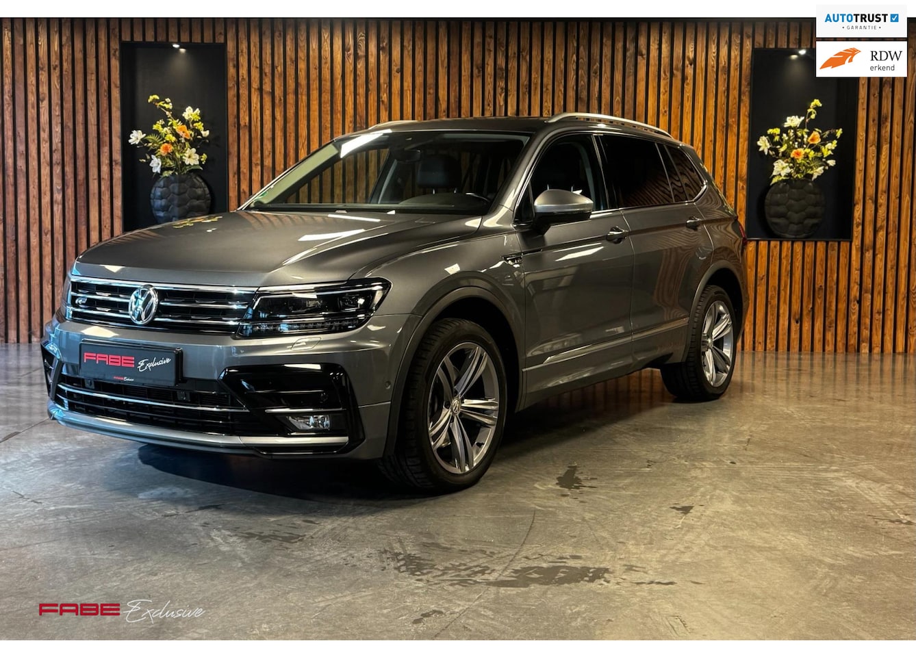 Volkswagen Tiguan Allspace - 2.0 TSI 4Motion Highline Business R 7p.R-Line/Leer/Elektrische Stoelen Memory/Camera/winte - AutoWereld.nl