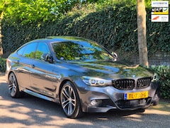 BMW 3-serie Gran Turismo - GT M Sport OPTIES Panorama CarPlay Adaptieve Cruise Elek. Trekhaak Camera 2e Eigenaar 320i