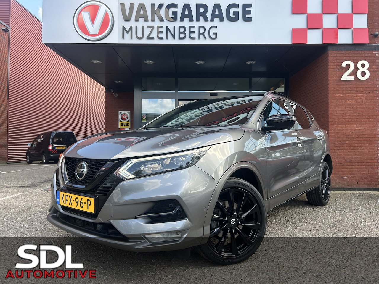 Nissan Qashqai - 1.3 DIG-T N-Tec // LED // PANODAK // 360 CAMERA+SENSOREN // KEYLESS // ADAPT. CRUISE // - AutoWereld.nl