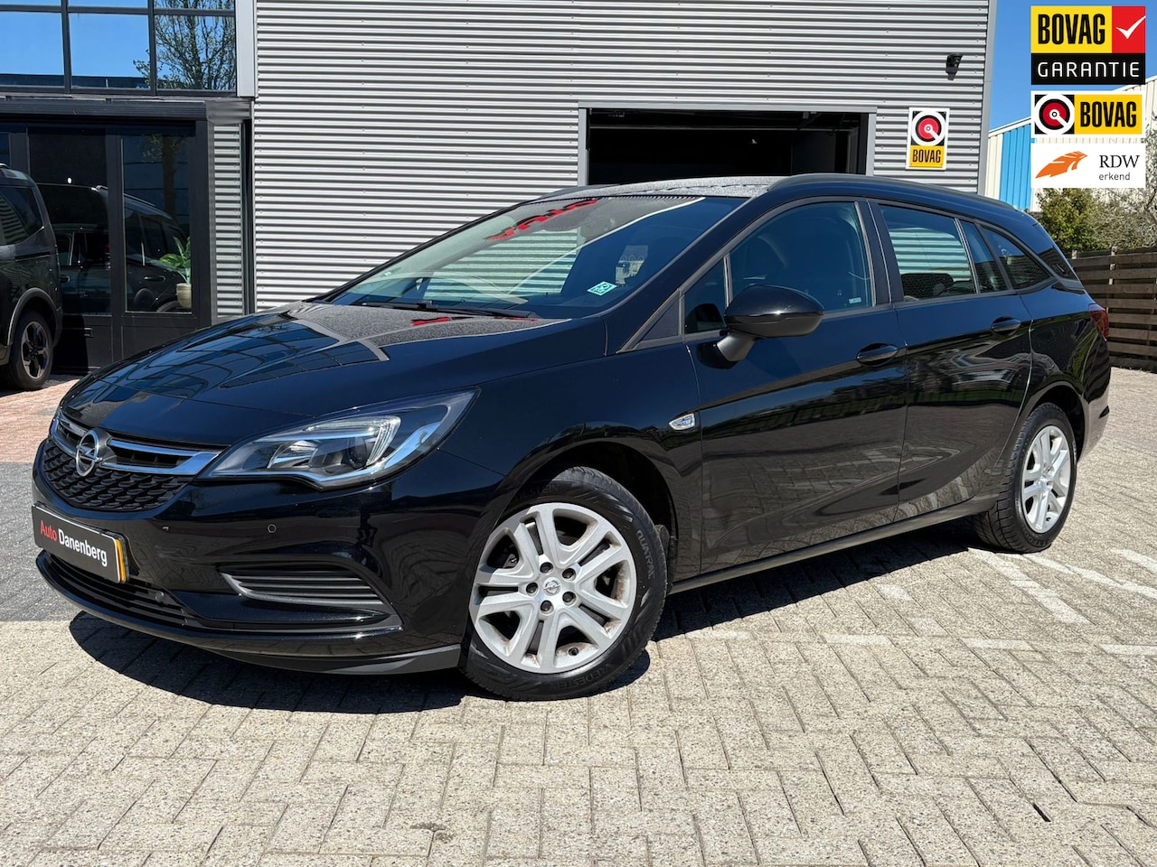 Opel Astra Sports Tourer - 1.0 Online Edition 1.0 Online Edition NIEUWE APK - AutoWereld.nl