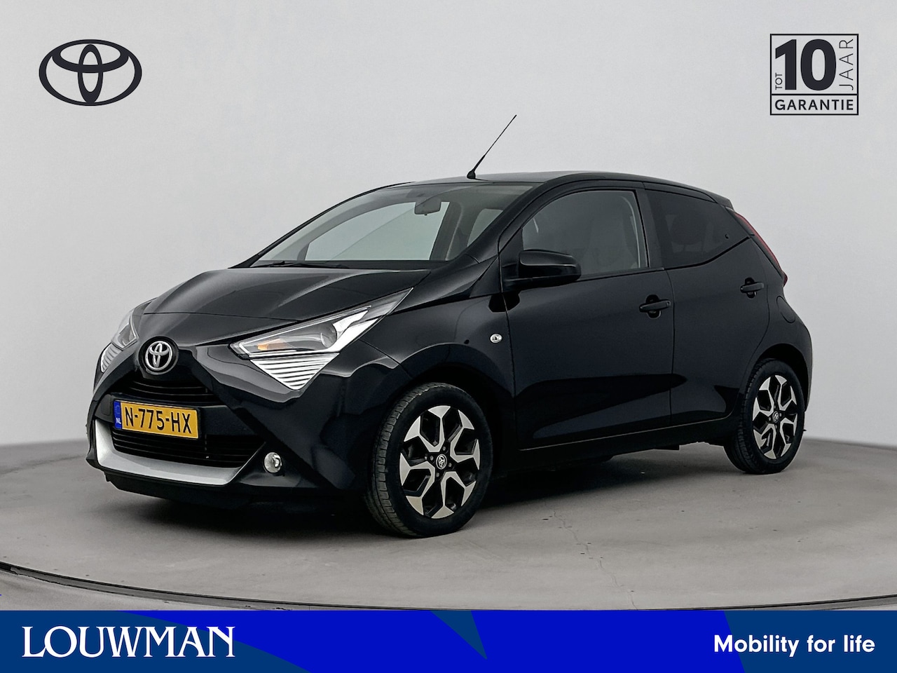Toyota Aygo - 1.0 VVT-i x-joy | Apple Carplay/Android Auto | Airco | Parkeercamera Achter | - AutoWereld.nl