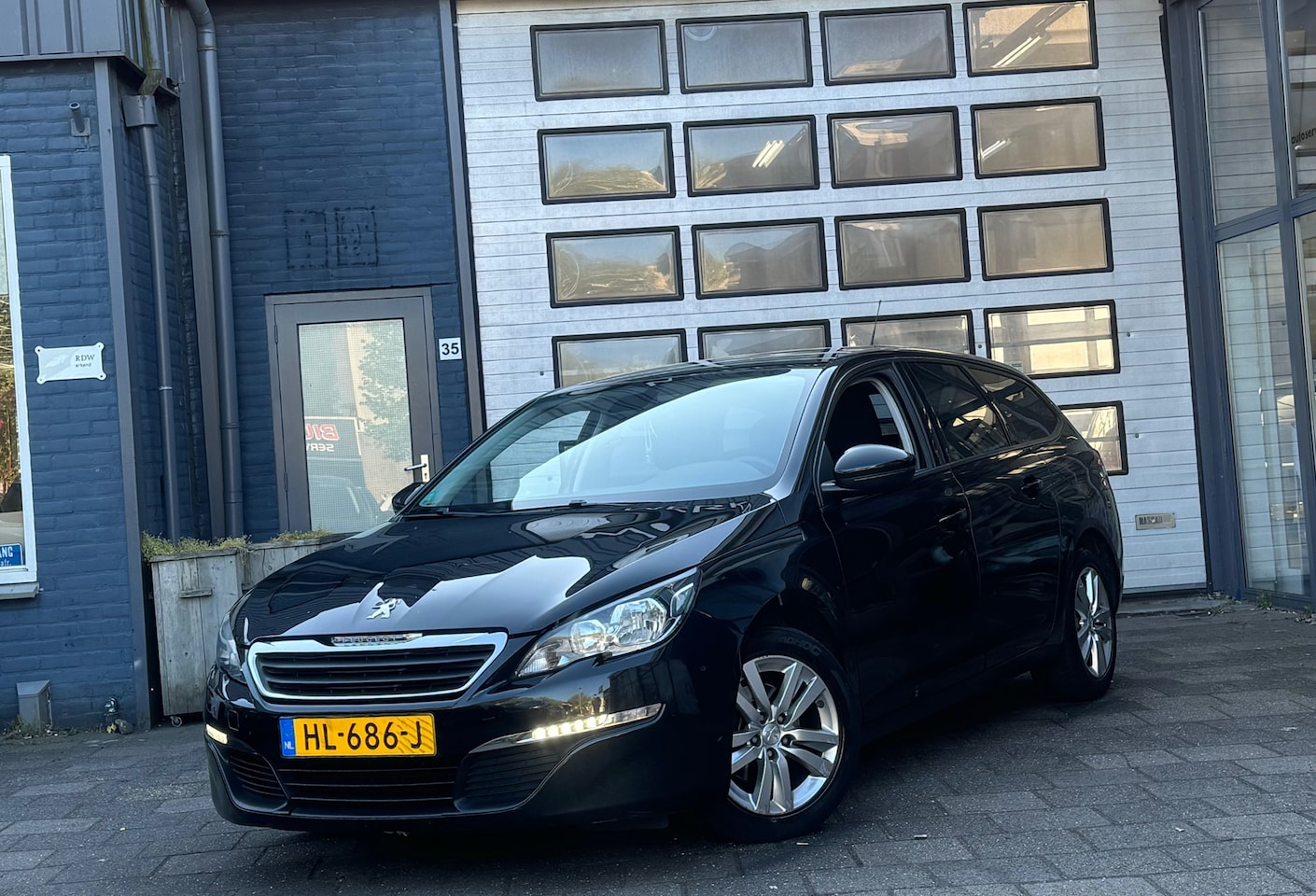 Peugeot 308 SW - 1.6 BlueHDI Blue Lease Pack | Clima | Cruise | PDC - AutoWereld.nl
