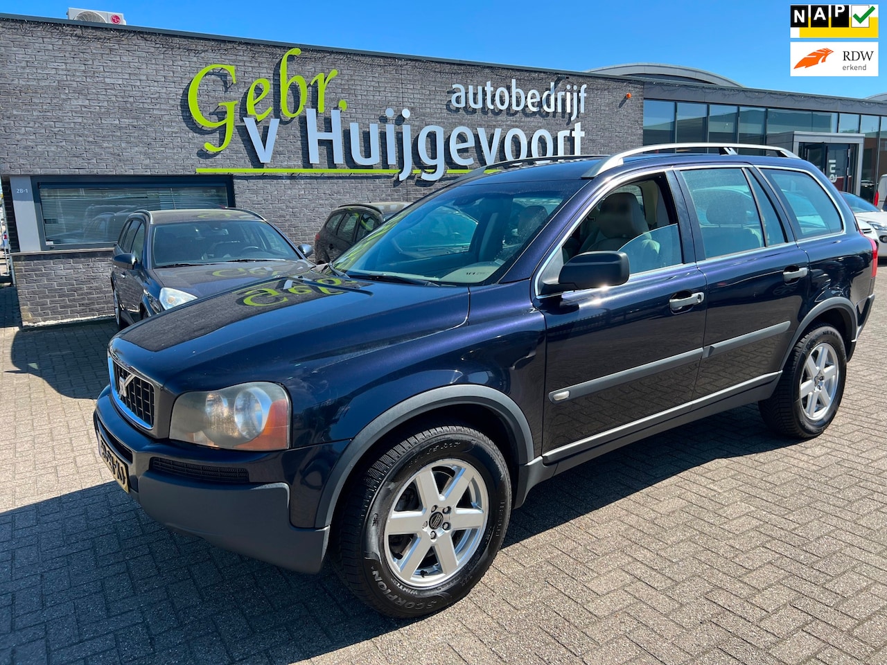Volvo XC90 - 2.4 D5 Momentum 5p. AUTOMAAT - AutoWereld.nl